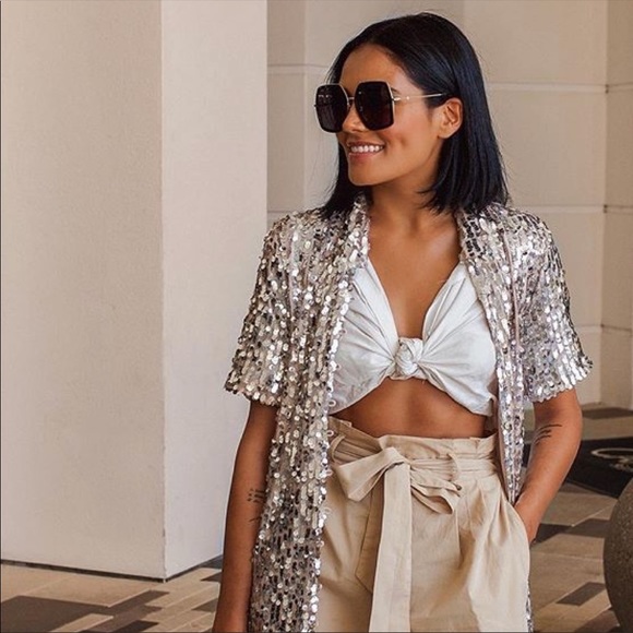 •SOLD• BLOGGERS FAVORITE ZARA SEQUINS SHIRT DRESS - Picture 5 of 8